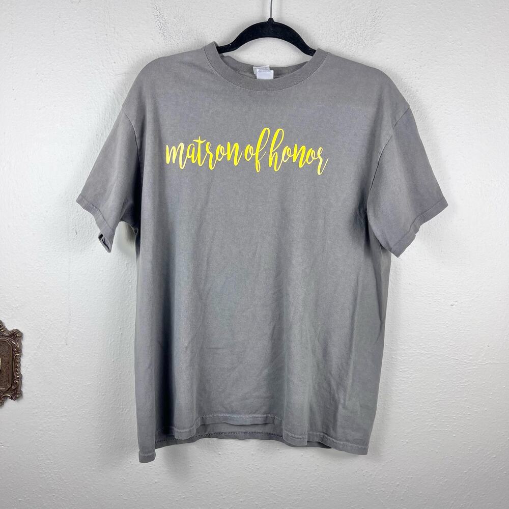 Women's Matron of Honor Gray Yellow Graphic Short Sleeve Crewneck T-shirt Large